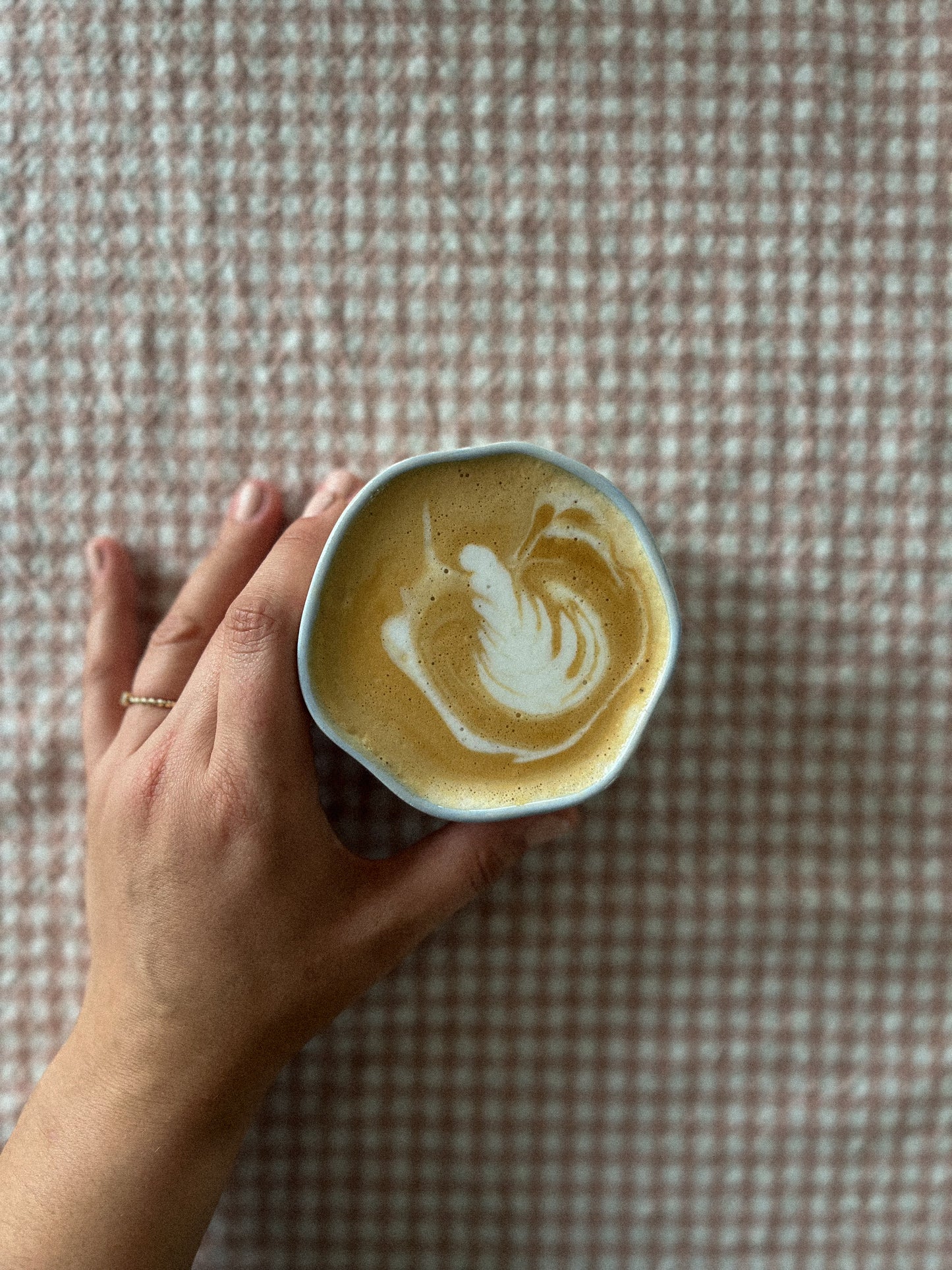 Tasse petites fleurs colorées