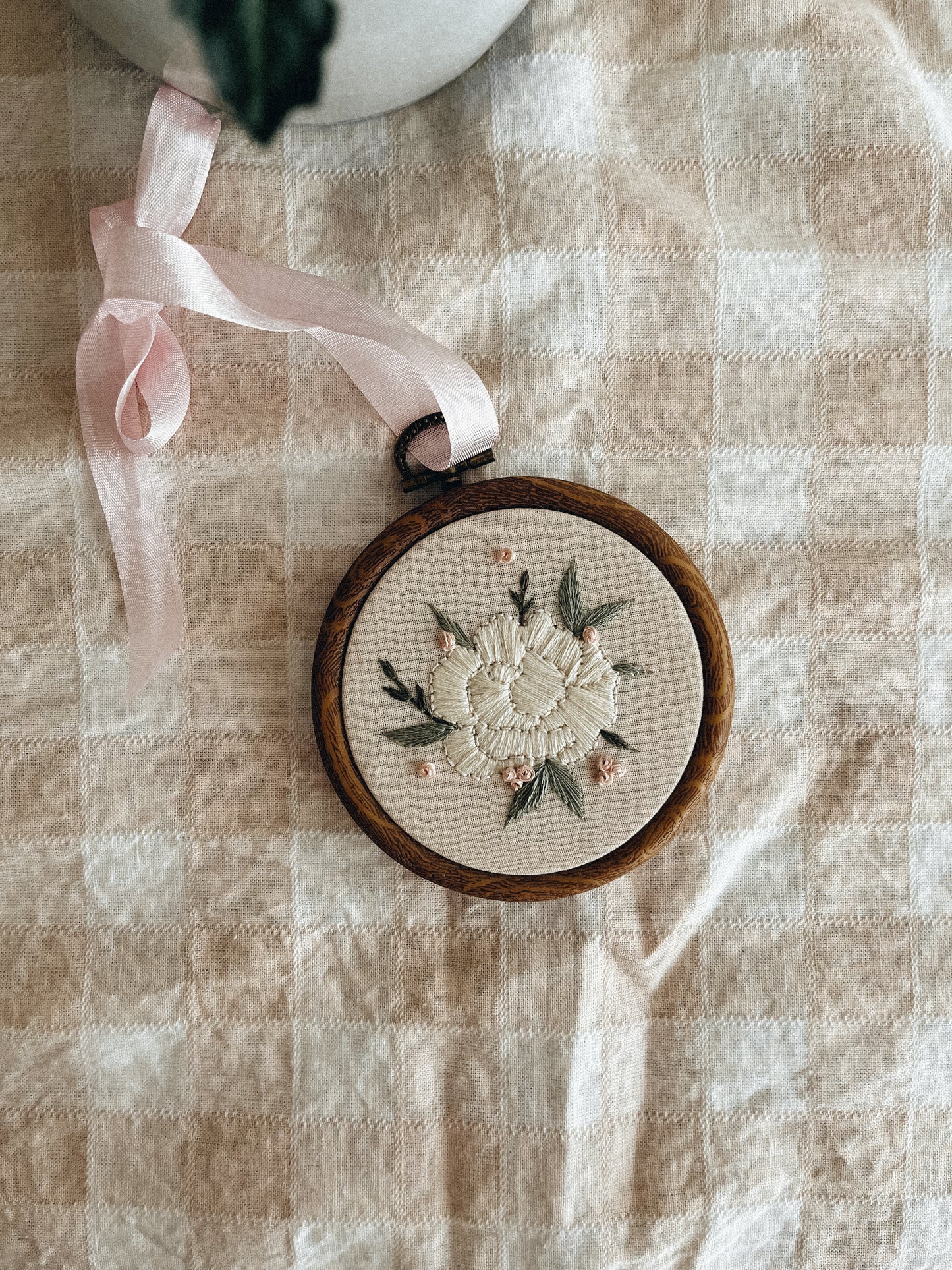 Broderie - Pivoine