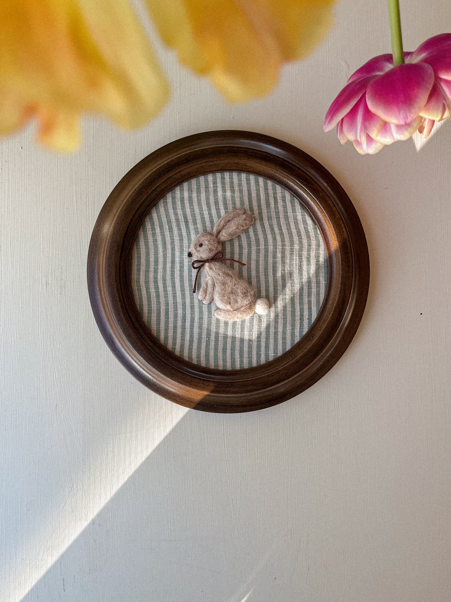 Feutrine — lapin et cadre rond
