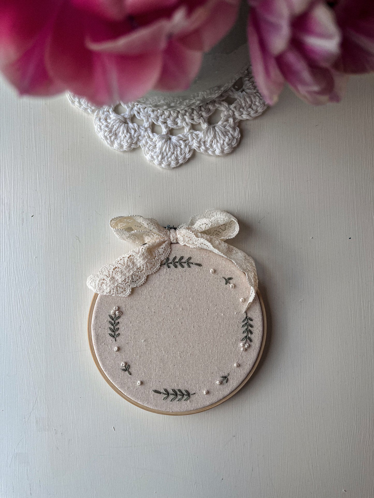 Broderie - Couronne de petites feuilles