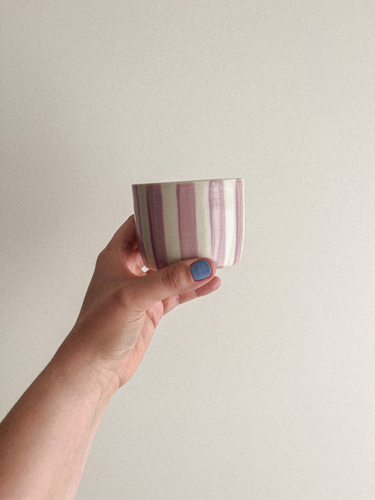 Tasse - lignes lilas