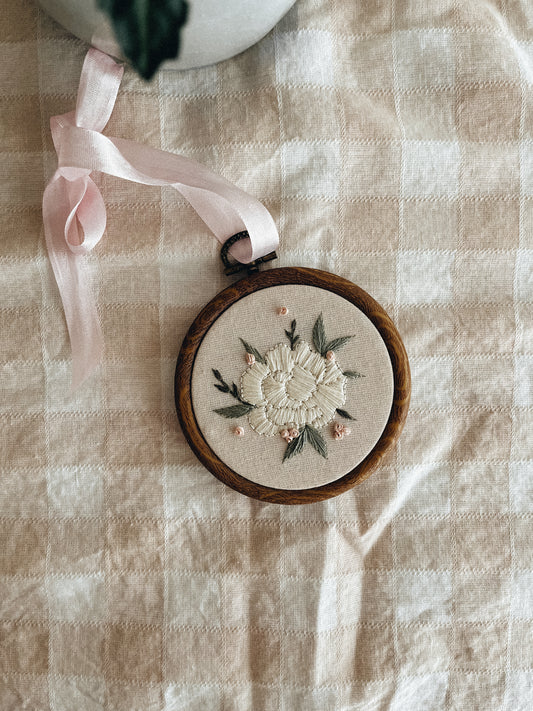 Broderie - Pivoine