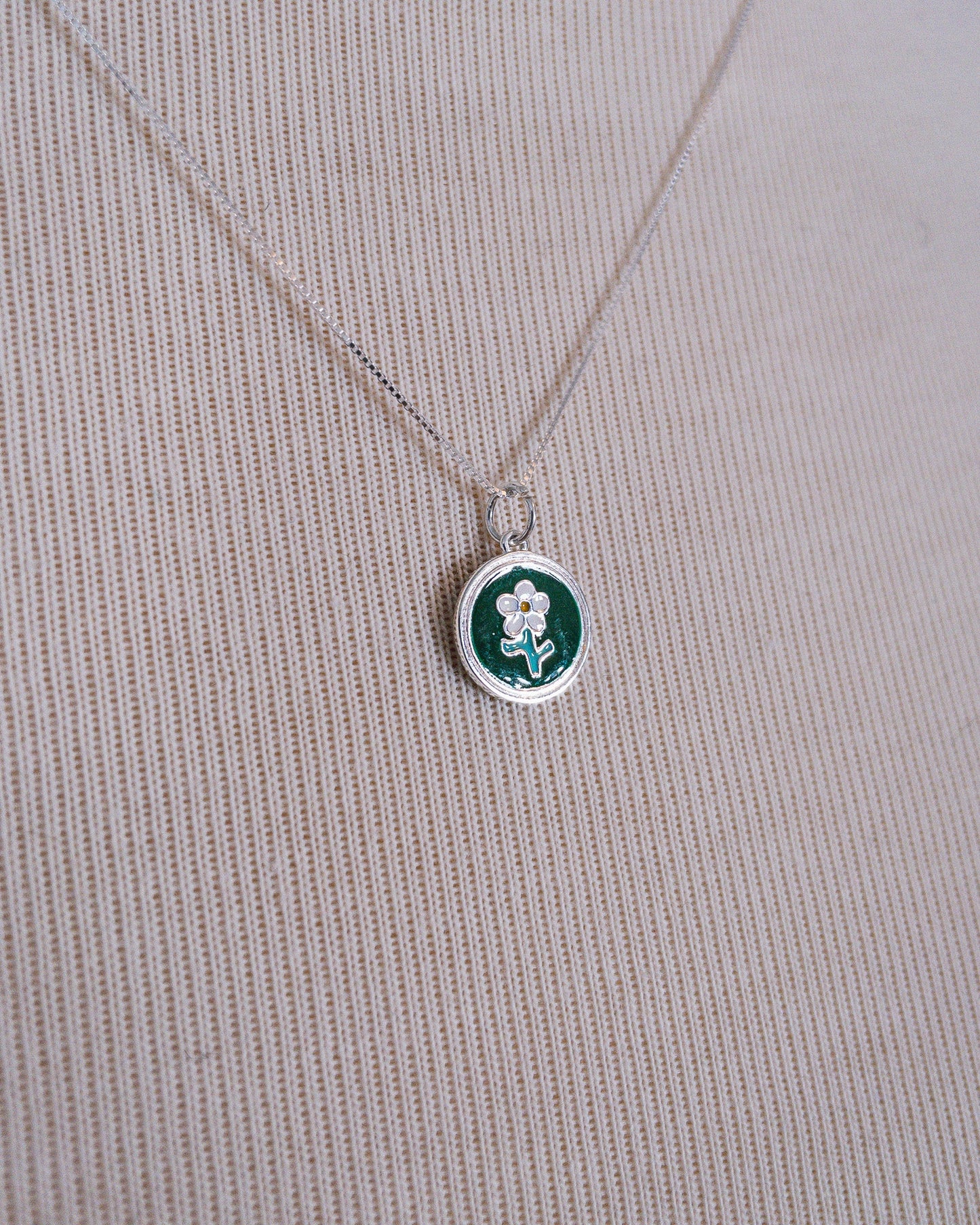 Chaîne avec pendentif
