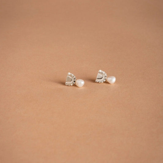 Studs Ouest perle